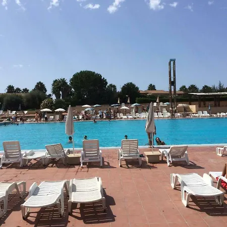 Moro House - In Athena Vila *