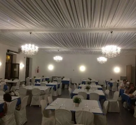 Moro House - In Athena Villa *